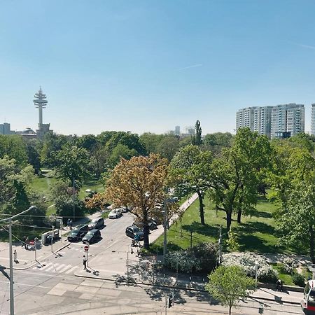 New City Apartment Wina Bagian luar foto