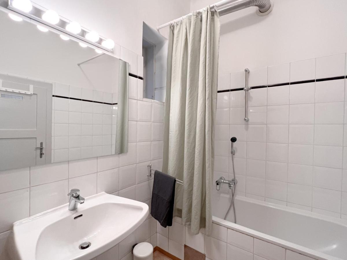 New City Apartment Wina Bagian luar foto