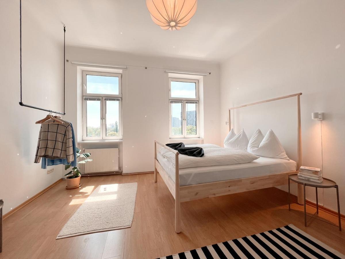 New City Apartment Wina Bagian luar foto