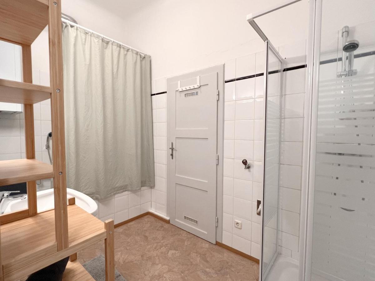 New City Apartment Wina Bagian luar foto