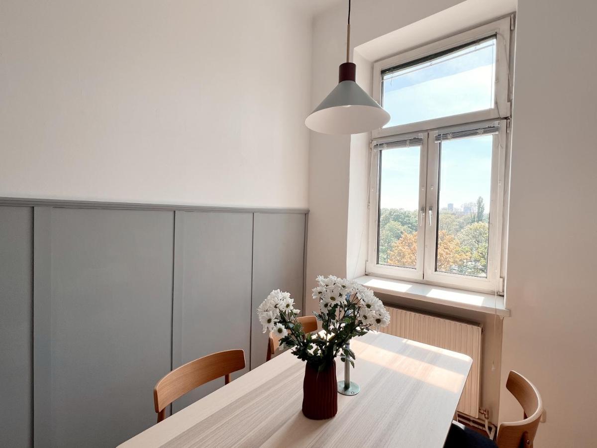 New City Apartment Wina Bagian luar foto